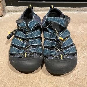 Used Boys KEEN Sandals